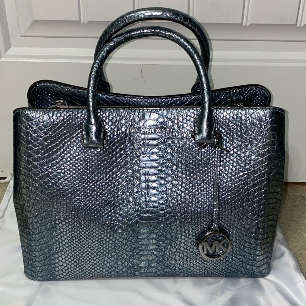 💥 SALE!!💥NWT Michael Kors Savannah Satchel